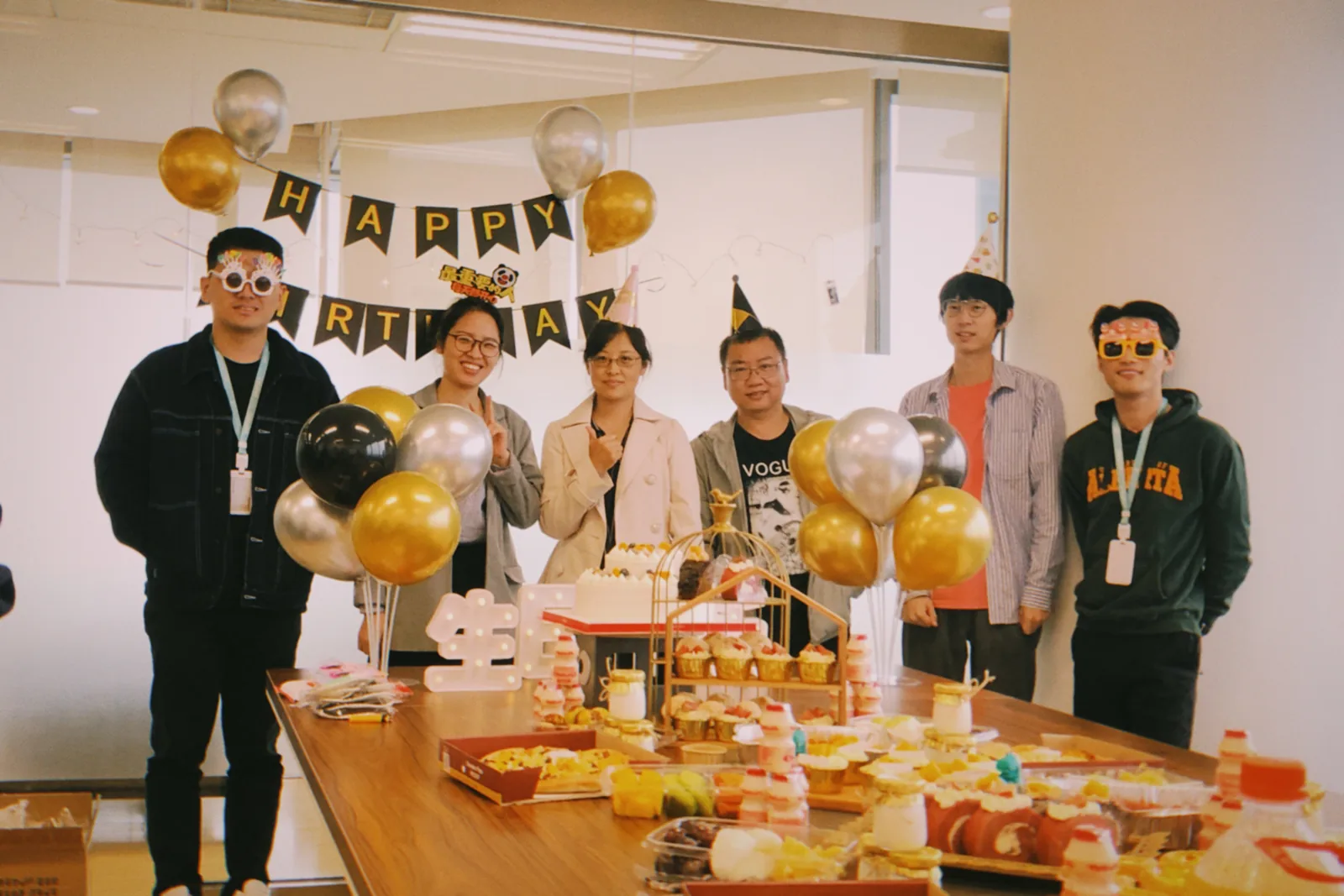 员工生日会